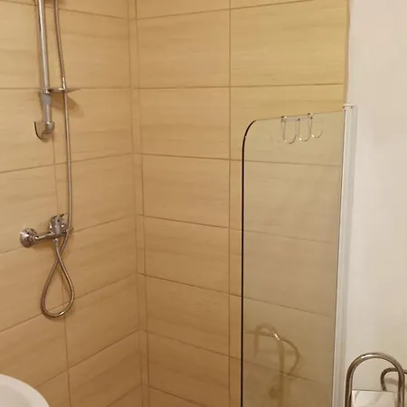 Tulipan Vendeghaz * Kosihy nad Iplom
