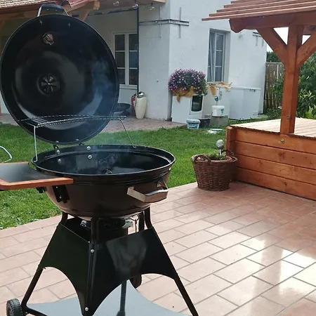 Tulipan Vendeghaz * Kosihy nad Iplom