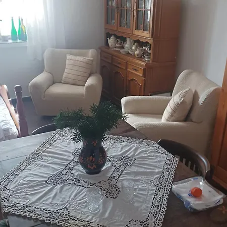 Tulipan Vendeghaz Διαμέρισμα *