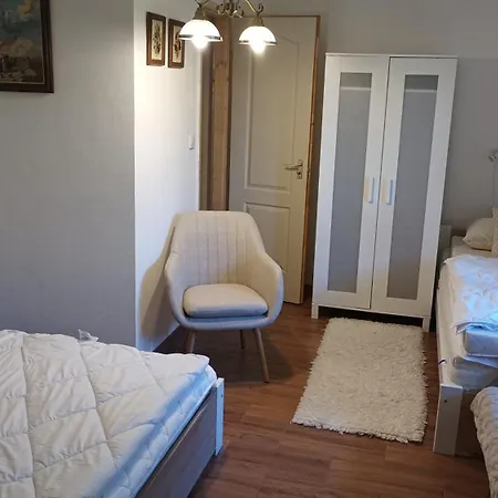 Tulipan Vendeghaz Διαμέρισμα Kosihy nad Iplom